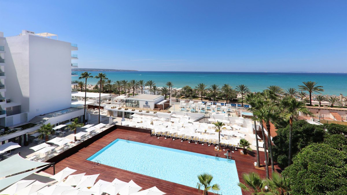 Iberostar y Redexis activan la primera pila de combustible de hidrógeno verde en un hotel