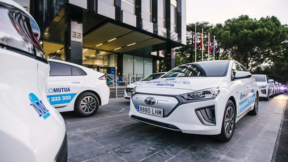 Mutua Madrileña lanza la primera cobertura integral para las baterías de vehículos electrificados