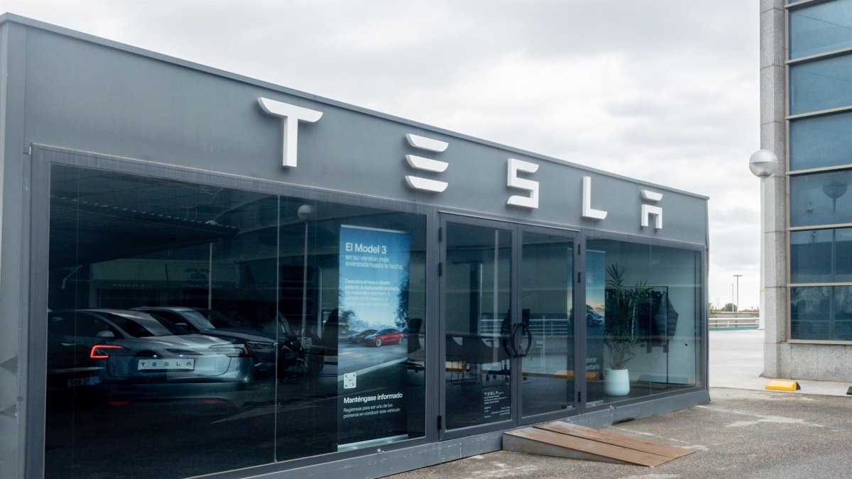 Tesla gana 7,8 millones de euros en España, un 12% más, tras mantener sus ingresos estables en el año
