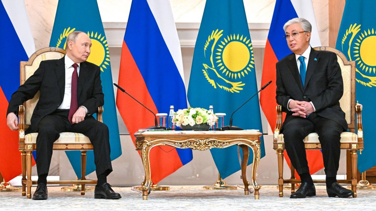 Kazajistán y Rusia firman acuerdo para la construcción de primera central nuclear kazaja