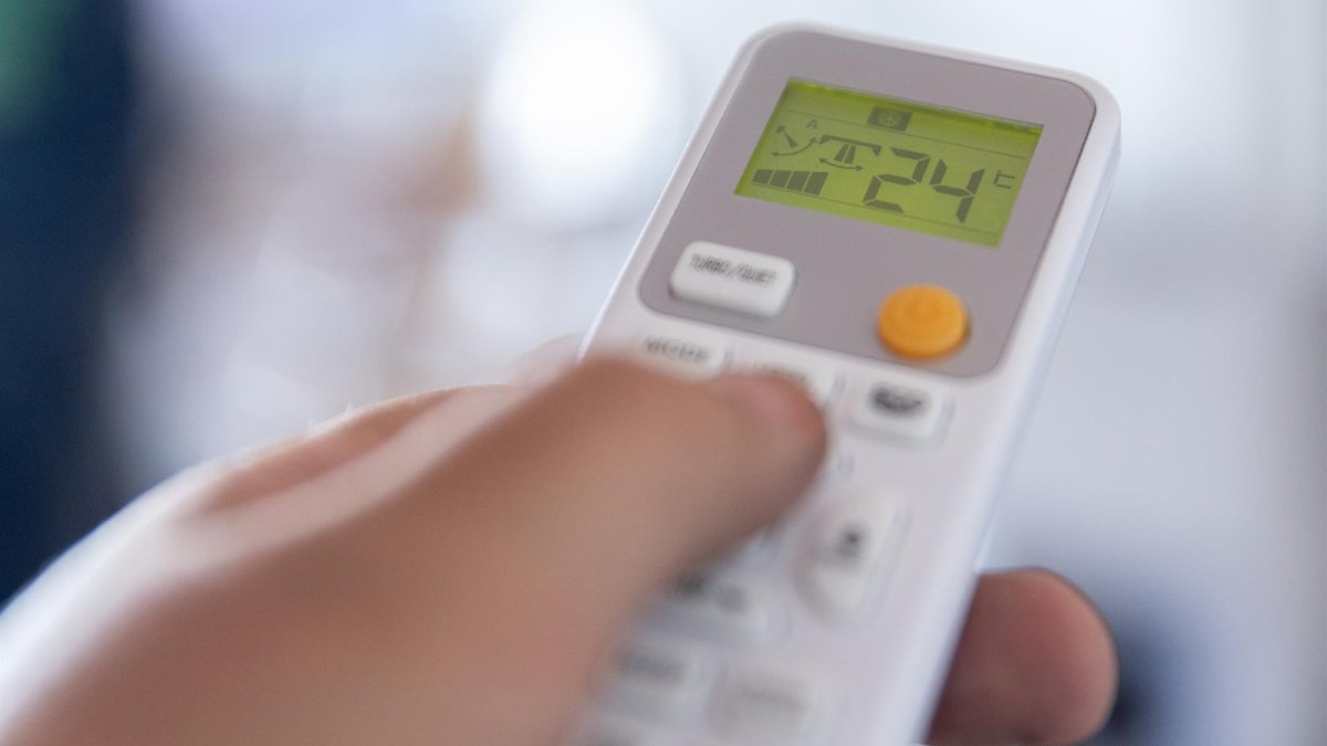 Ocho de cada diez españoles temen por la subida del IVA de la luz y del impuesto eléctrico