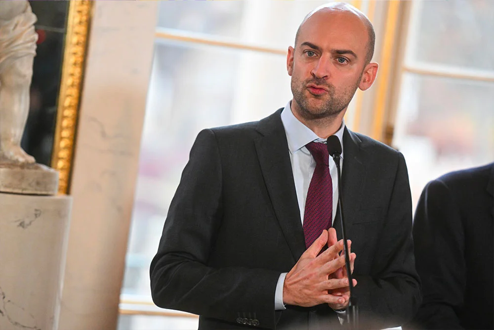 Francia pide a Irán y Estados Unidos acelerar un acuerdo: "Esto tiene que terminar"