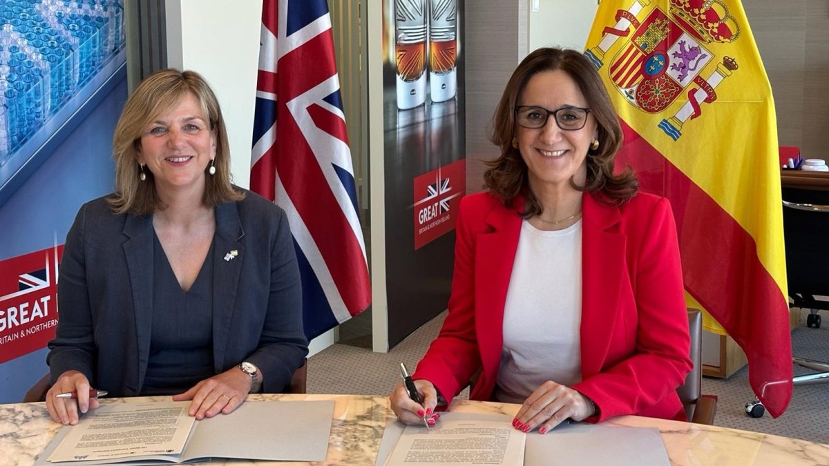 España y Reino Unido firman el Diálogo Anual bilateral para un transporte "más seguro y sostenible"