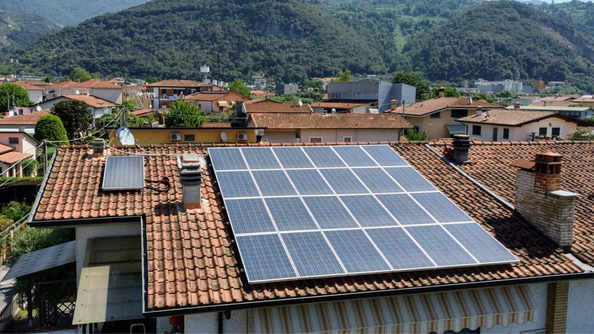 La instalación de baterías para autoconsumo se dispara un 65% en 2025, alcanzando los 540 MWh