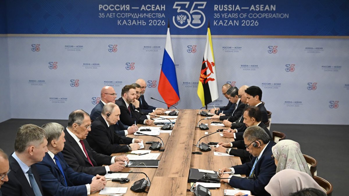 Putin se reúne con líderes de Filipinas y Brunéi para hablar de energía y turismo