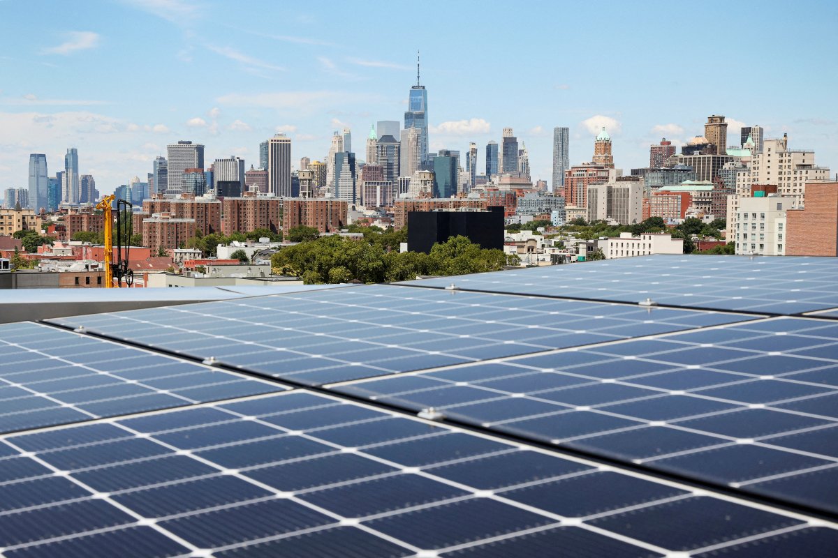La energía solar acelera su expansión global en 2026 con un panorama más complejo