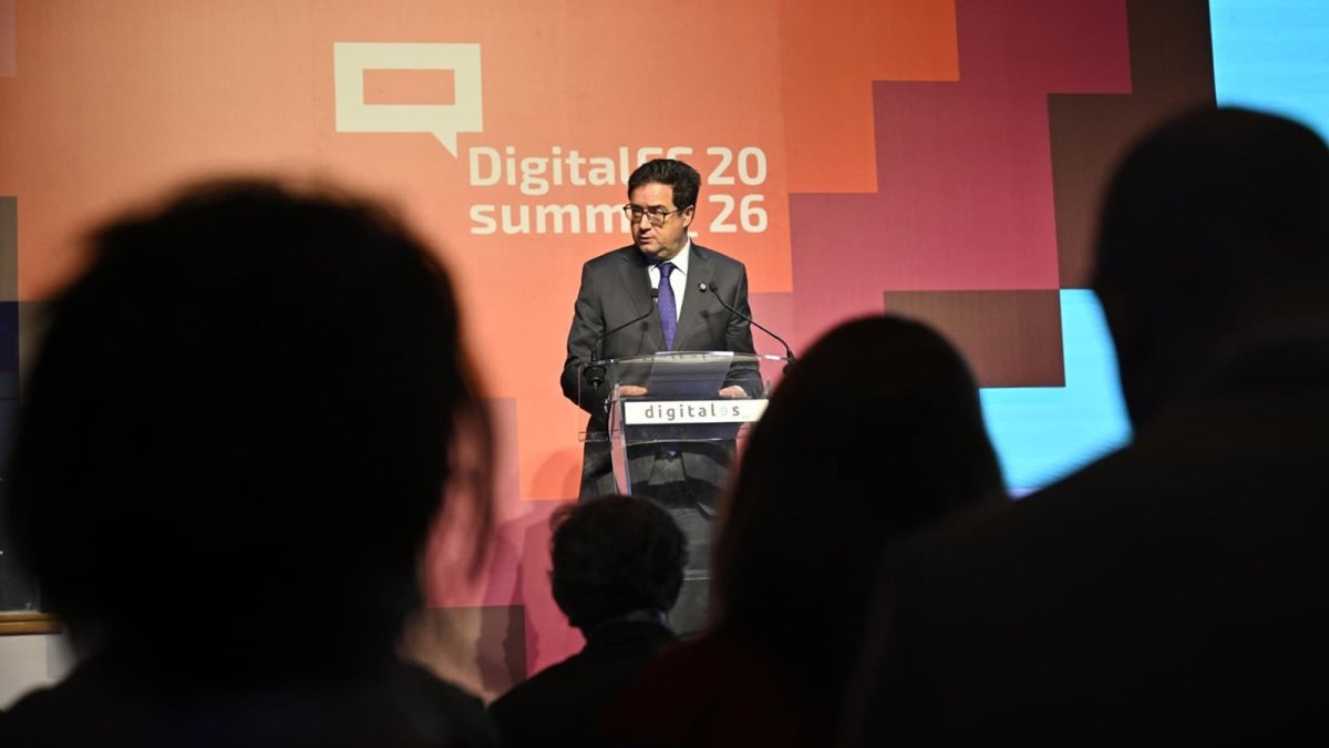El Gobierno obligará a mantener cuatro horas la cobertura móvil en caso de apagón