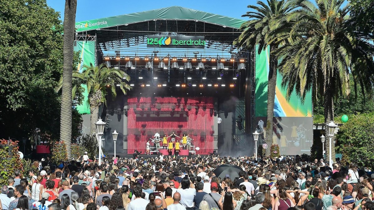 Iberdrola celebra su 125 aniversario con un concierto en Madrid con Lenny Kravitz, Ana Mena y Manu Carrasco