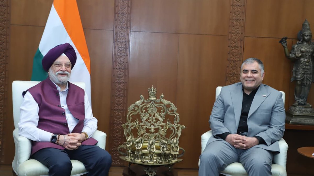 India e Irán buscan aumentar su cooperación en petróleo y gas en la reunión de los BRICS