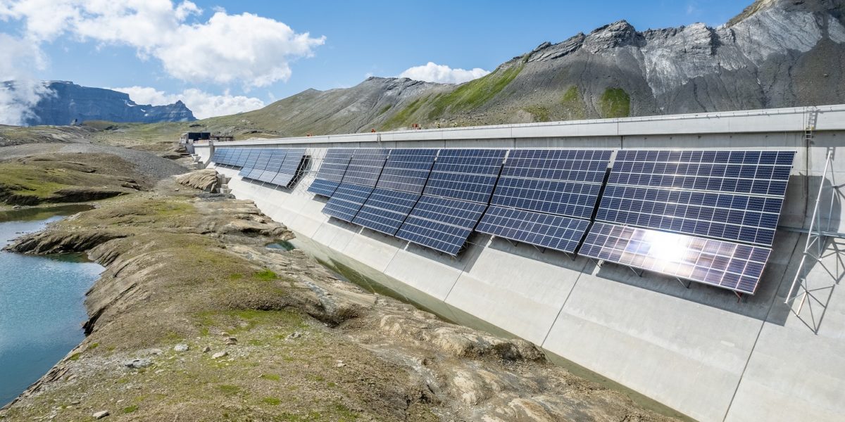 Suiza se enfrenta a un punto de inflexión crítico en energía solar y almacenamiento ante la próxima eliminación de la energía nuclear