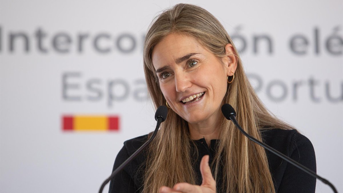 Aagesen cree que "hay margen" para lanzar la primera subasta de eólica marina este año