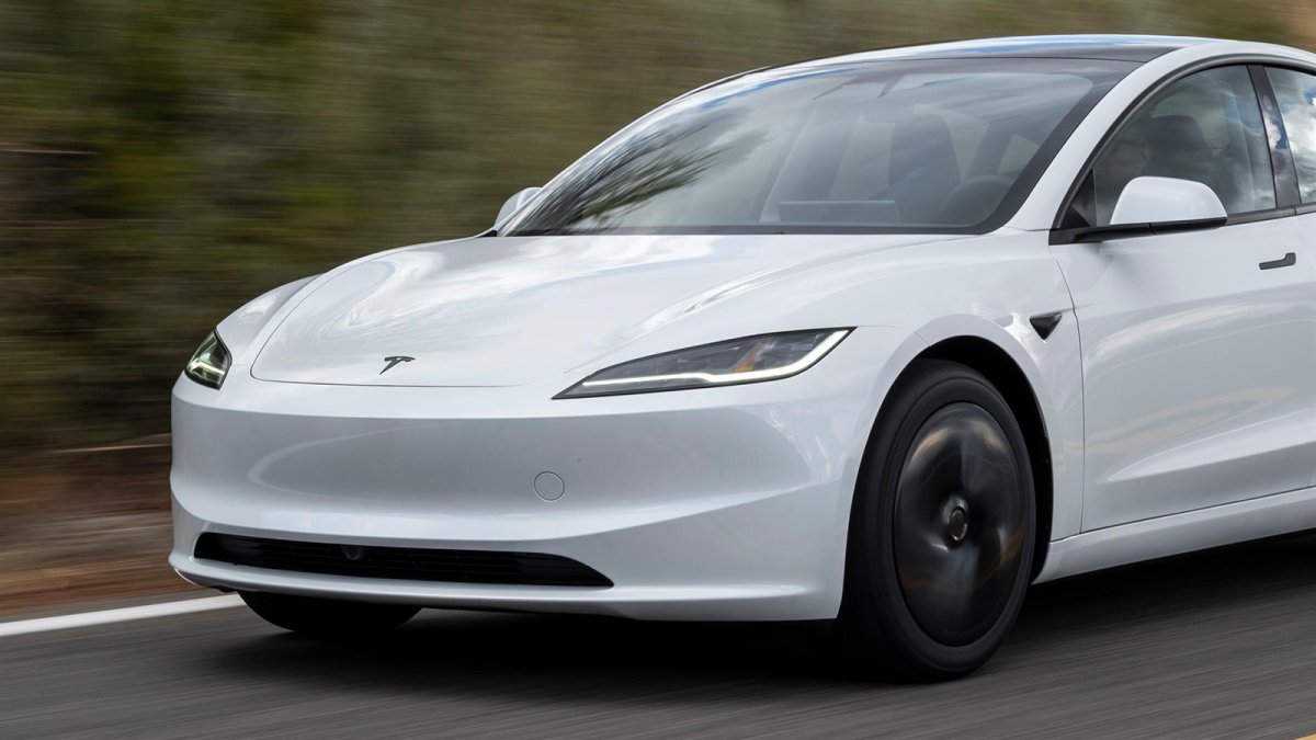 Tesla Model 3, el eléctrico más vendido en España por su eficiencia y precio, que parte de 36.990 euros