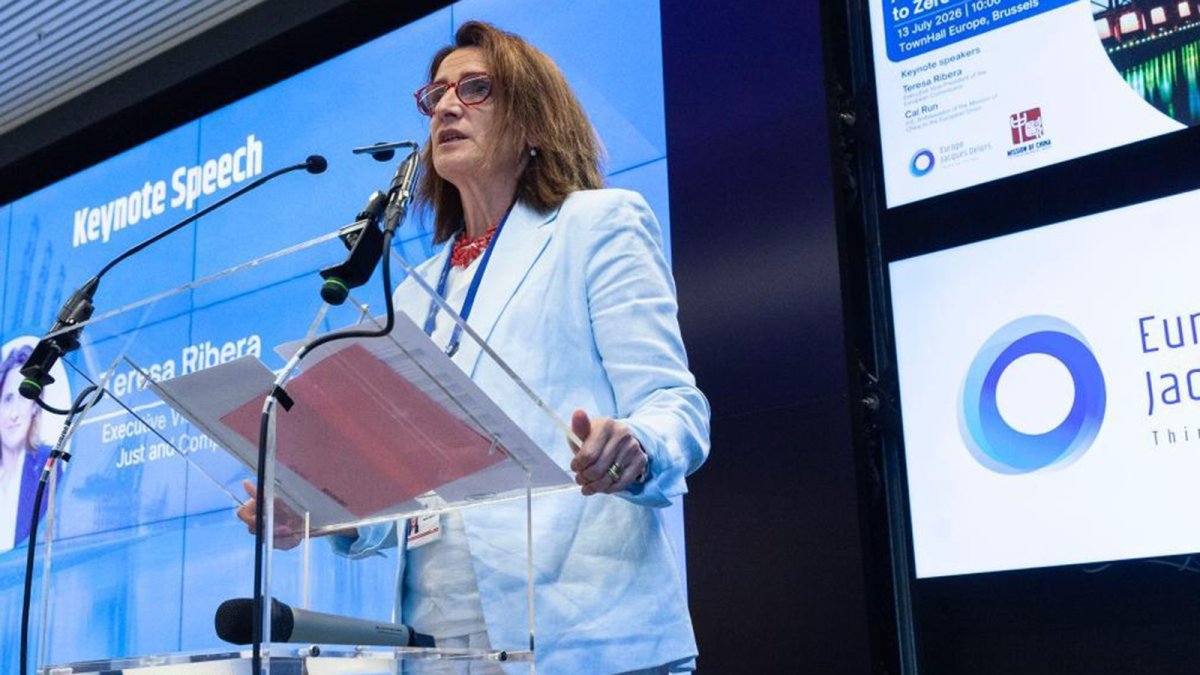 Teresa Ribera afirma que la UE ha sido "demasiado lenta" en su electrificación