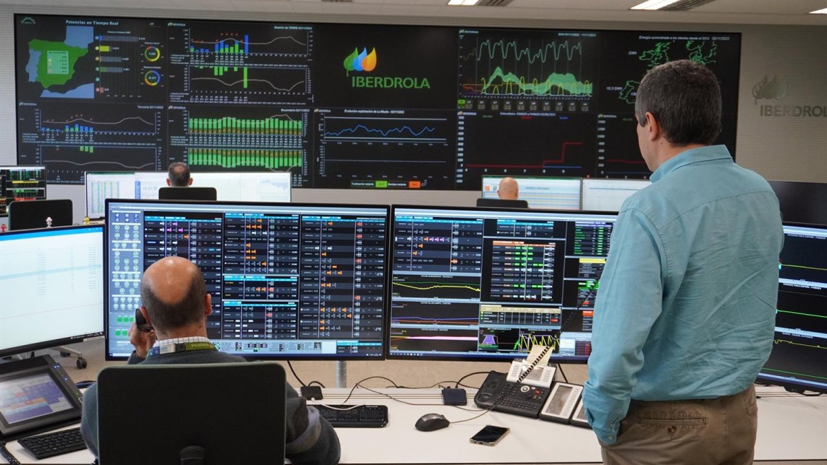 Iberdrola integra la IA y el talento humano en más de 450 proyectos para su operativa diaria