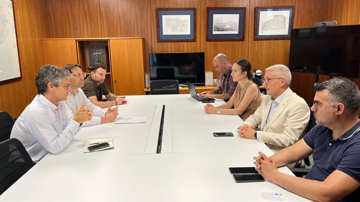 Endesa prevé destinar 1,4 millones a reforzar la red de Esplugues de Llobregat (Barcelona)