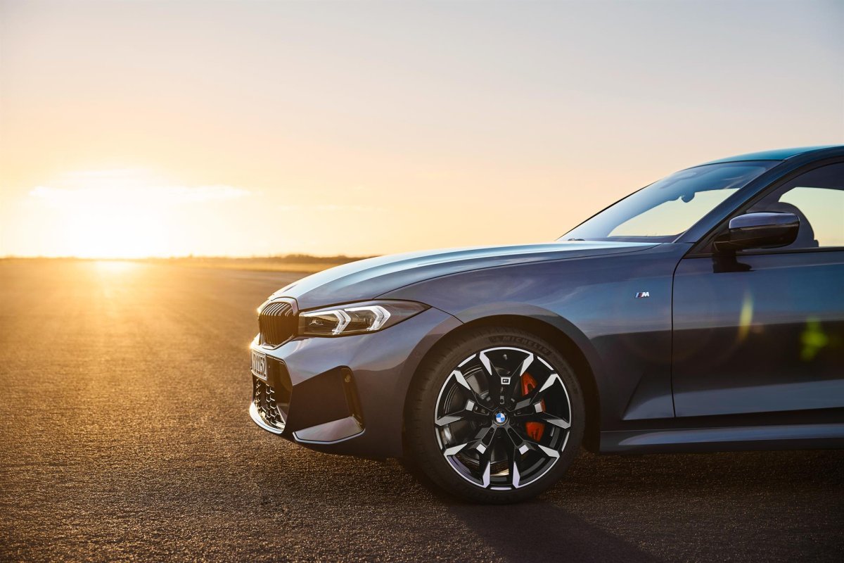 El BMW Serie 3, cinco décadas como referencia de las berlinas deportivas, desde 51.150 euros