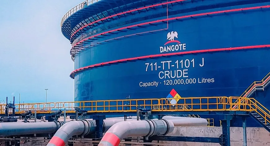 Nigeria busca fijar sus propios precios del petróleo y reforma el suministro de crudo a sus refinerías