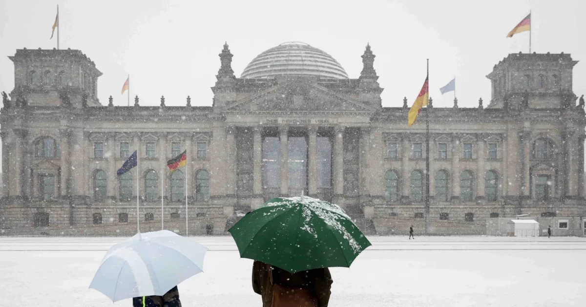 Berlín sorprende al defender que un stock de gas bajo mínimos es "suficiente" para salvar el invierno