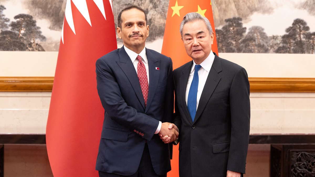 China y Qatar piden un suministro energético global estable y diálogo en Oriente Medio