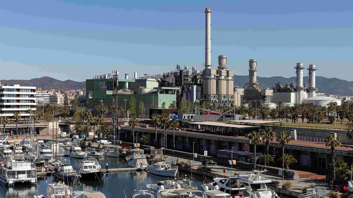 La Planta de Valorización Energética de Sant Adrià de Besòs transforma más de 320.000 toneladas de residuos en energía para el territorio