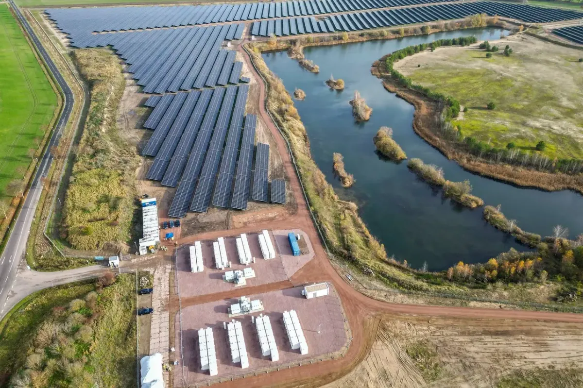 El almacenamiento en baterías permitiría conectar 150 GW de energía fotovoltaica en Alemania sin apenas ampliar la red existente