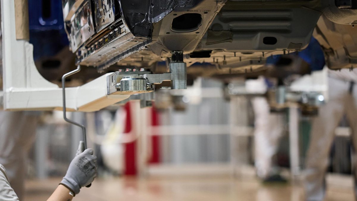 La producción de vehículos cae un 1,8% hasta agosto, pese a la llegada de nuevos modelos electrificados