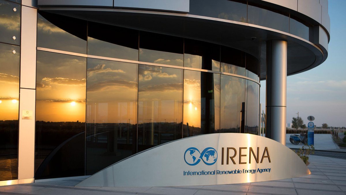 IRENA pide reformas en redes eléctricas para acelerar transición pese al récord renovable