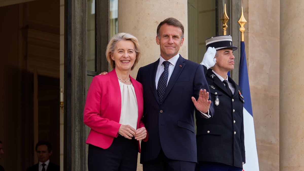 Macron pide a la UE flexibilizar las normas sobre carburantes para aumentar la oferta