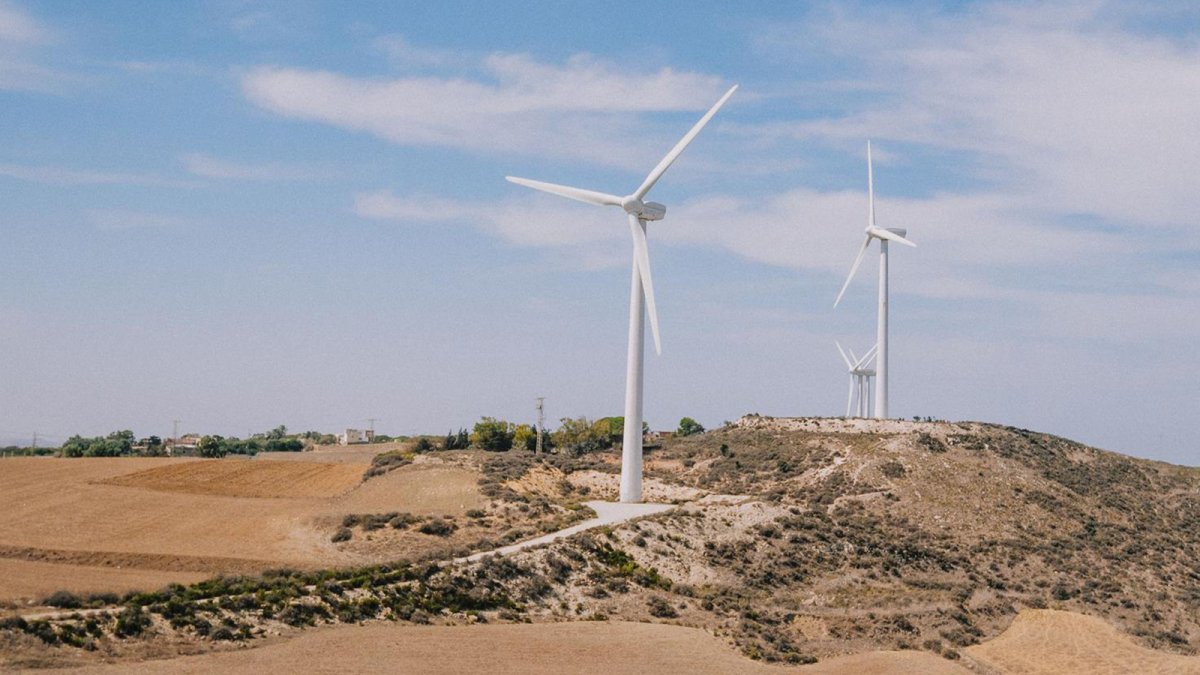 El Gobierno abre la vía para adjudicar hasta 11 GW en nudos de transición justa