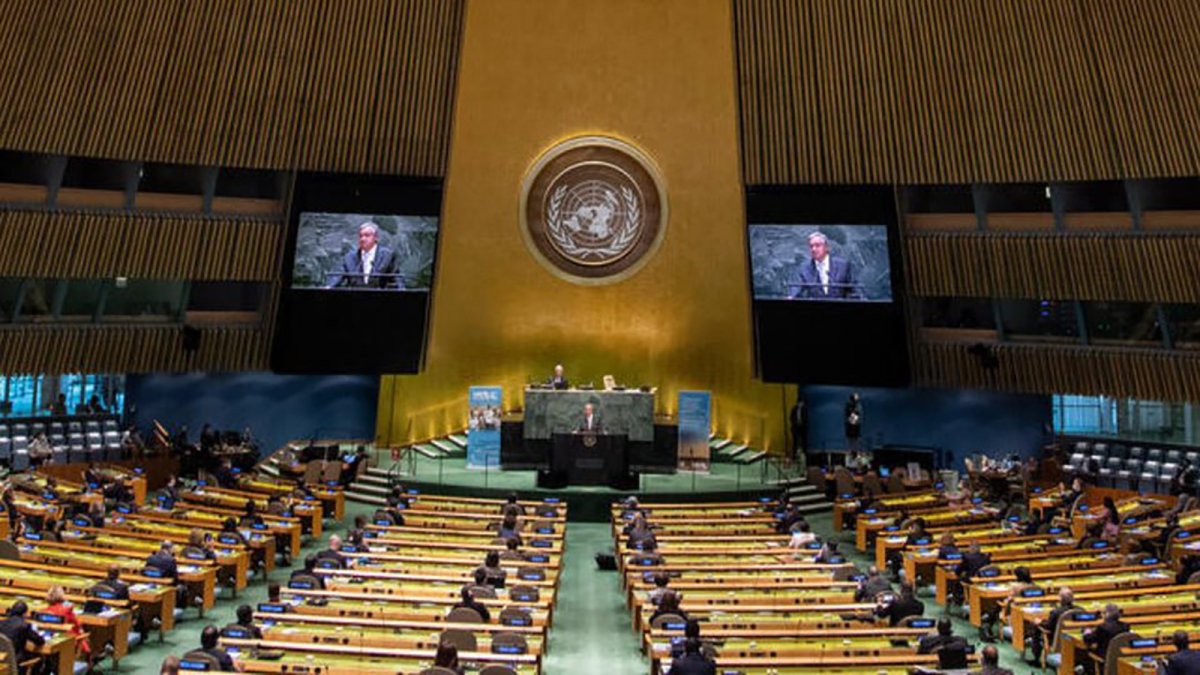 Ochenta países exigen reabrir Ormuz y condenan los ataques de Irán y los hutíes