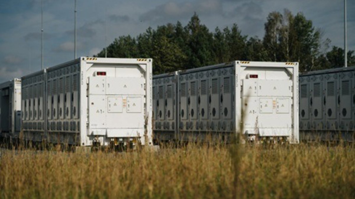 Statkraft y Greenvolt se alían para la gestión de 400 MW de almacenamiento en baterías en Polonia