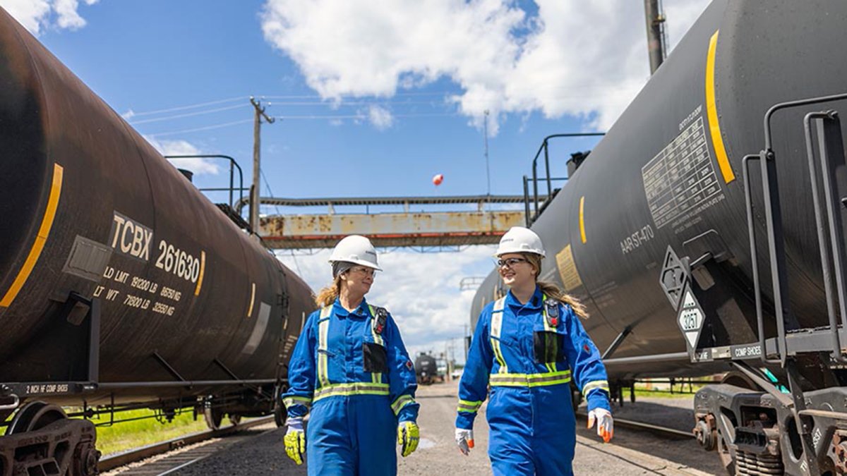 La petrolera canadiense Cenovus adquiere por 3.550 millones la firma Athabasca