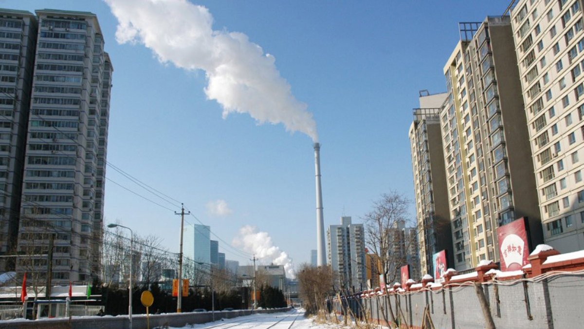 España defiende mantener la ambición del mercado europeo de CO2 frente a las peticiones de flexibilizarlo