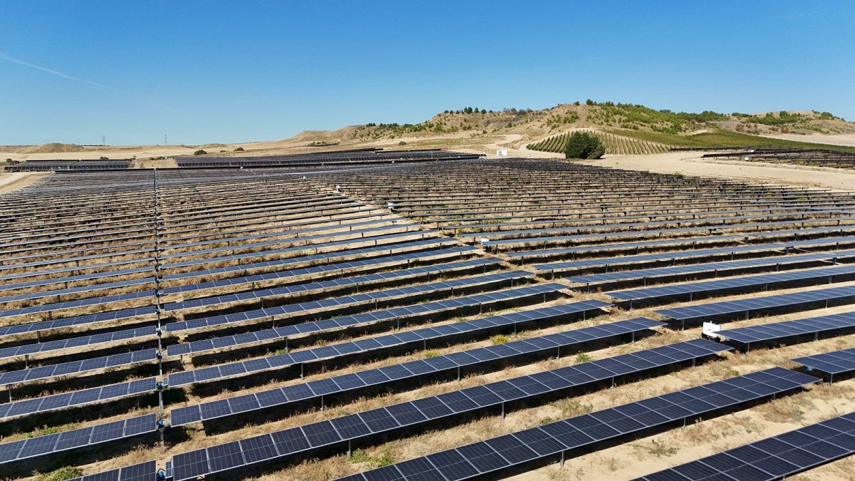 GES firma cuatro nuevos contratos para construir casi 600 MWp solares por 225 millones