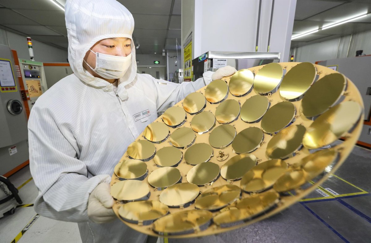 China estudia dejar al mundo sin suministro de paneles solares