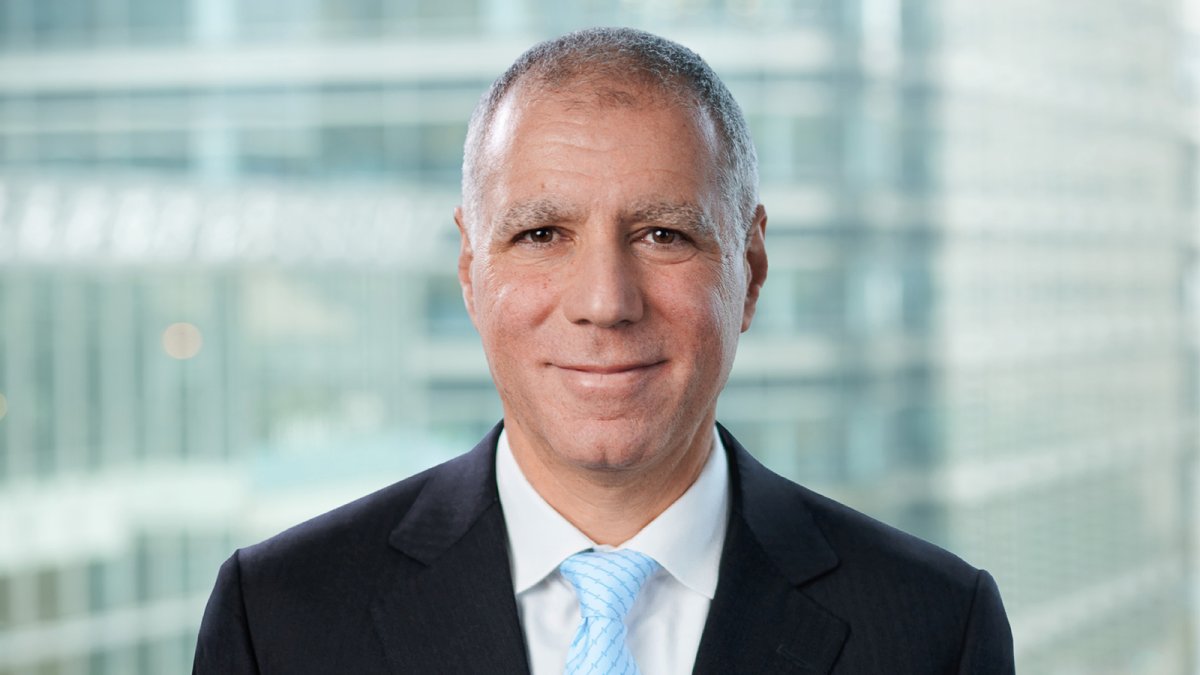 El CEO de HSBC estima que se podría prescindir de Ormuz en 5 años debido a rutas alternativas