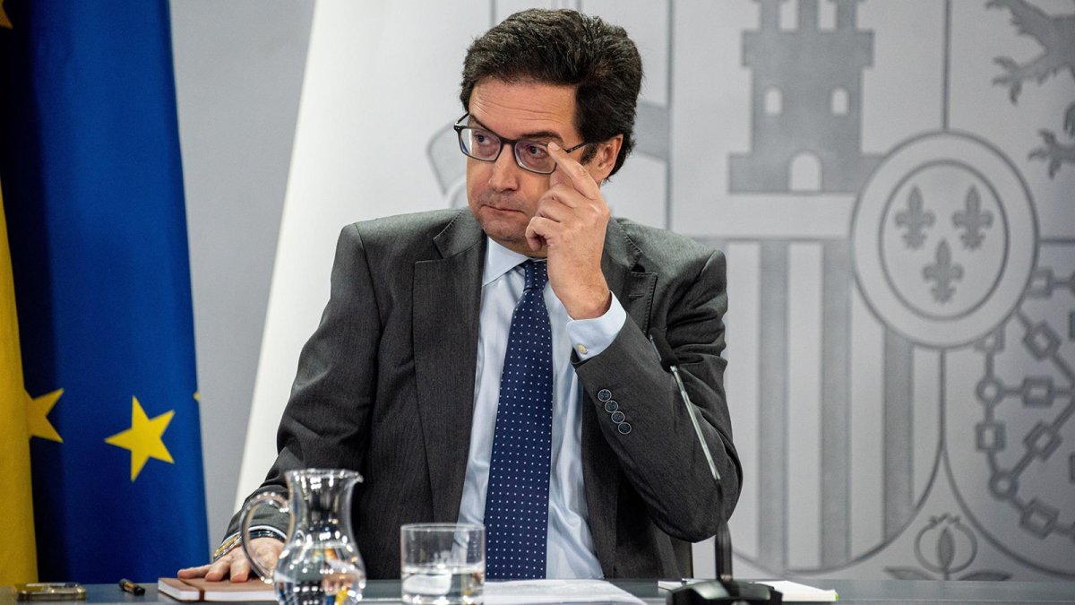 López no fija fecha para real decreto de centros de datos y garantiza que la norma asegurará inversiones