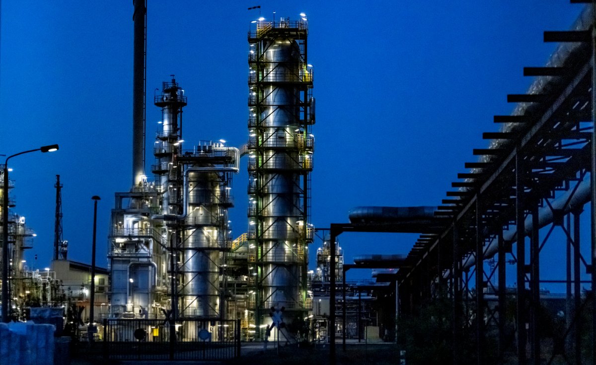Alemania estudia una estrategia para apoyar a las refinerías en su transición hacia el abandono de los combustibles fósiles