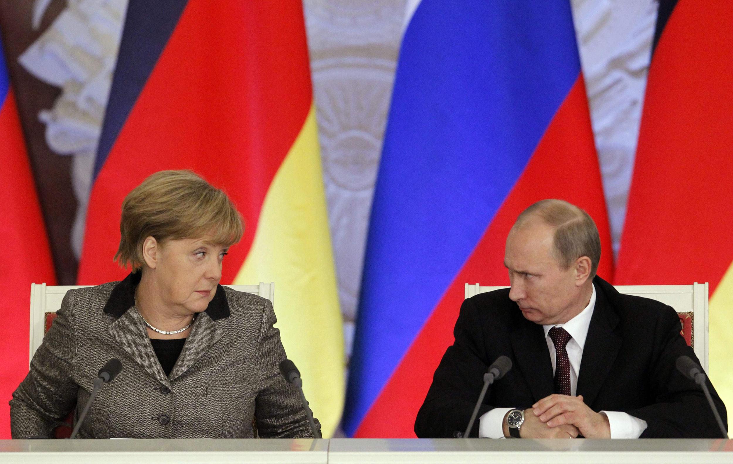 Angela Merkel y Vladimir Putin tienen la llave para un acuerdo Rusia-Ucrania por el gas.