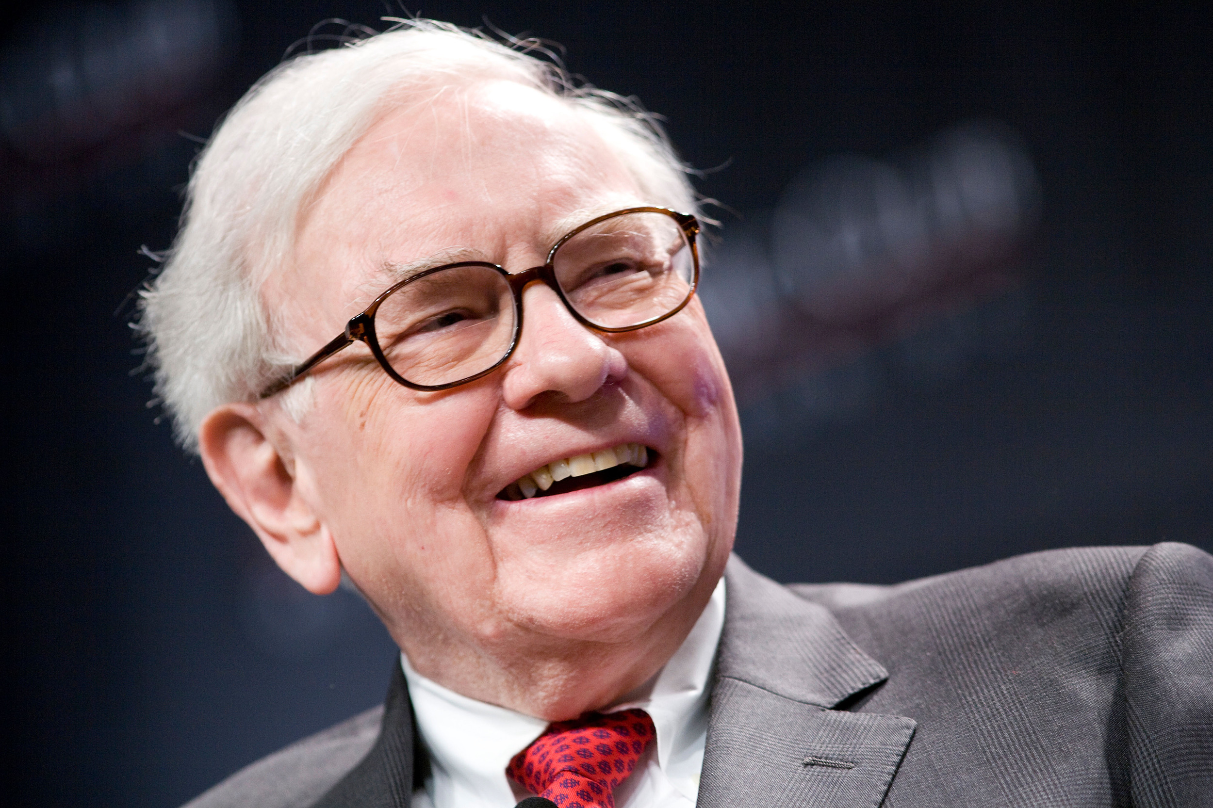 El multimillonario Warren Buffett, propietario de Berkshire Hathaway.