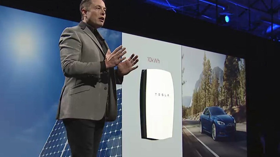 Elon Musk durante la presentación de sus baterías.