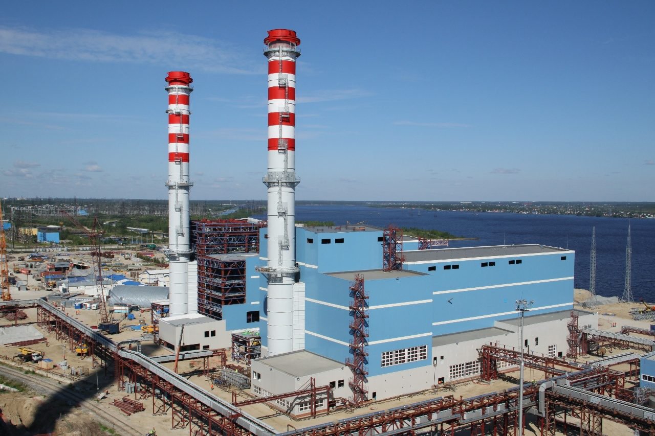 La central rusa de Surgutskaya GRES-2, es el mayor ciclo combinado operativo en estos momentos, con una capacidad de  5.597 MW. 