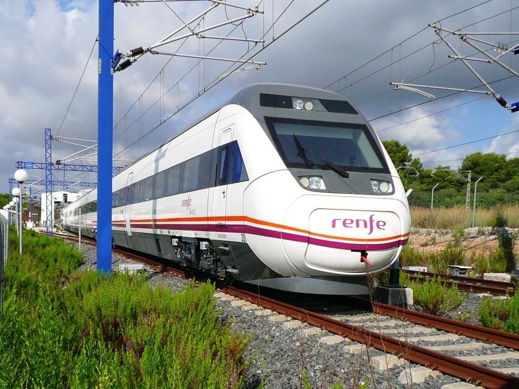 Ruta de tren entre Valencia y Barcelona.