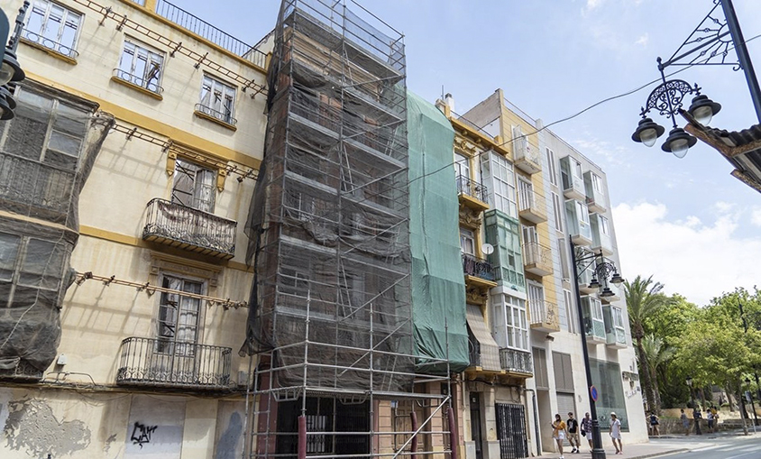 15-07-2021 Comienzan las obras de rehabilitación de tres edificios en San Diego y Jara, en Cartagena
ECONOMIA ESPAÑA EUROPA MURCIA
AYUNTAMIENTO DE CARTAGENA