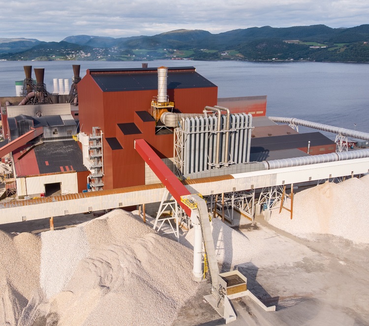 Centro de producción de silicio de Wacker Chemie en Holla, Noruega.