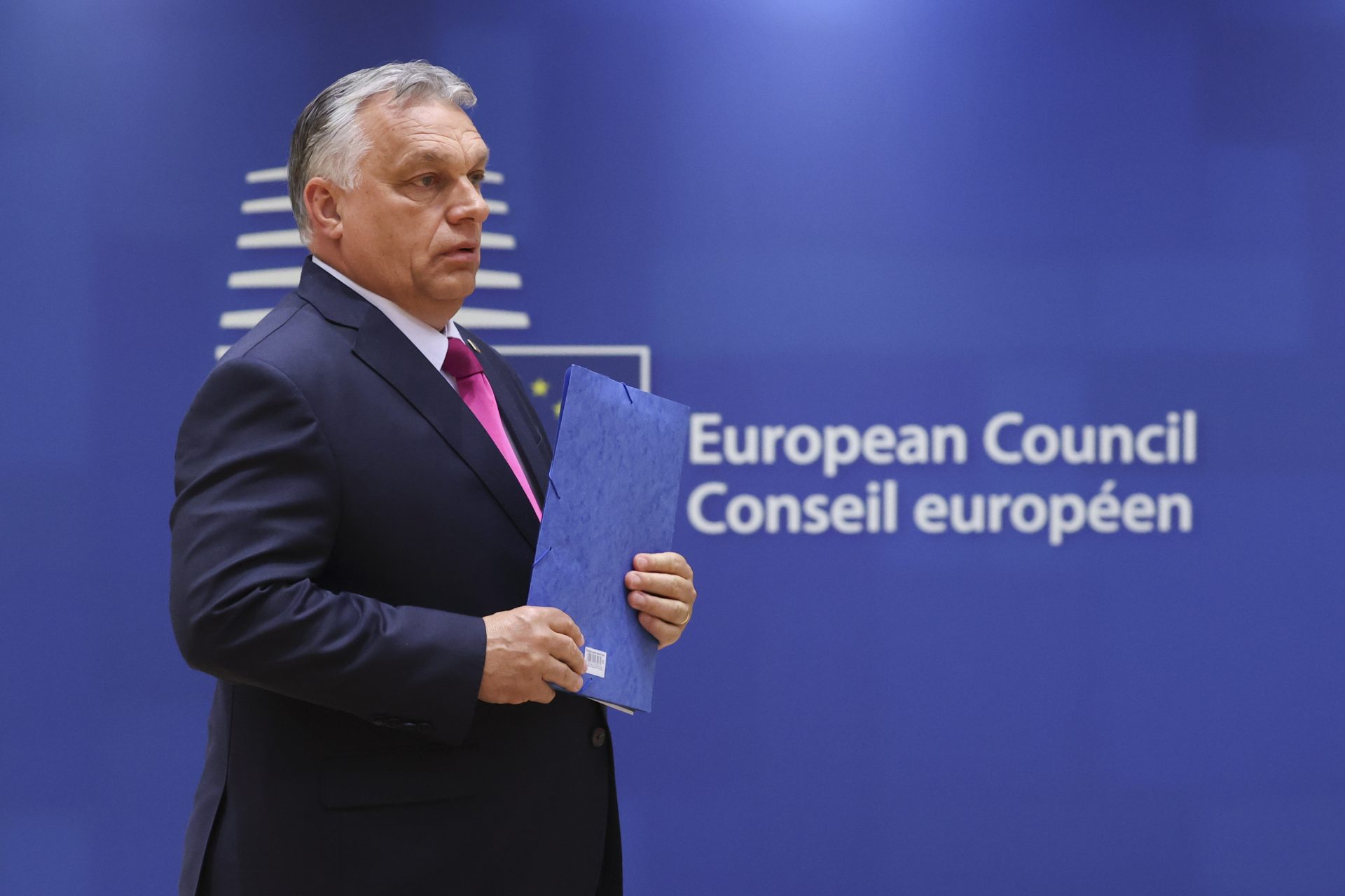 El presidente húngaro Víktor Orbán a su llegada al Consejo Europeo del 30 de mayo en Bruselas. FOTO: CE.