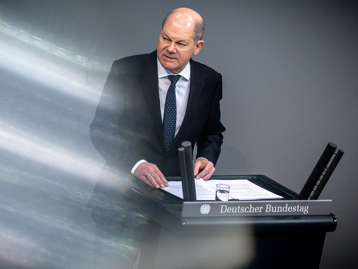 El canciller de Alemania, Olaf Scholz, en una comparecencia ante el Bundestag. FOTO: Michael Kappeler/dpa