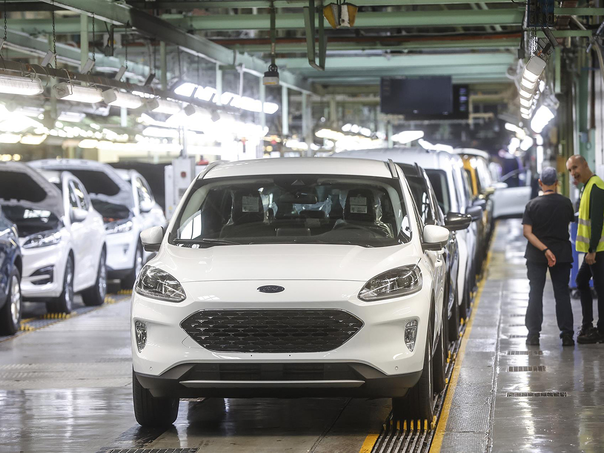 Varios vehículos en la fábrica de Ford en Almussafes, a 24 de octubre de 2022, en Almussafes, Valencia, Comunidad Valenciana (España). FOTO: Rober Solsona - Europa Press