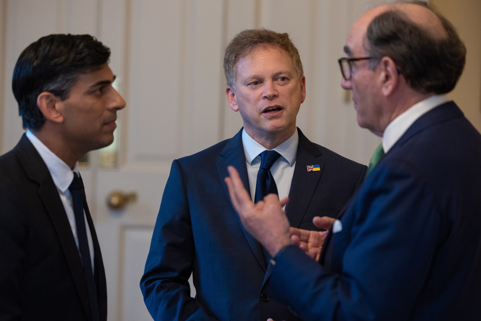 29/03/2023. London, United Kingdom. The Prime Minister Rishi Sunak, along with the Secretary of State for the Department for Energy Security and Net Zero Grant Shapps, meets Iberdrola Executive Chairman Ignacio Galan in 10 Downing Street. Picture by Simon Walker / No 10 Downing Street