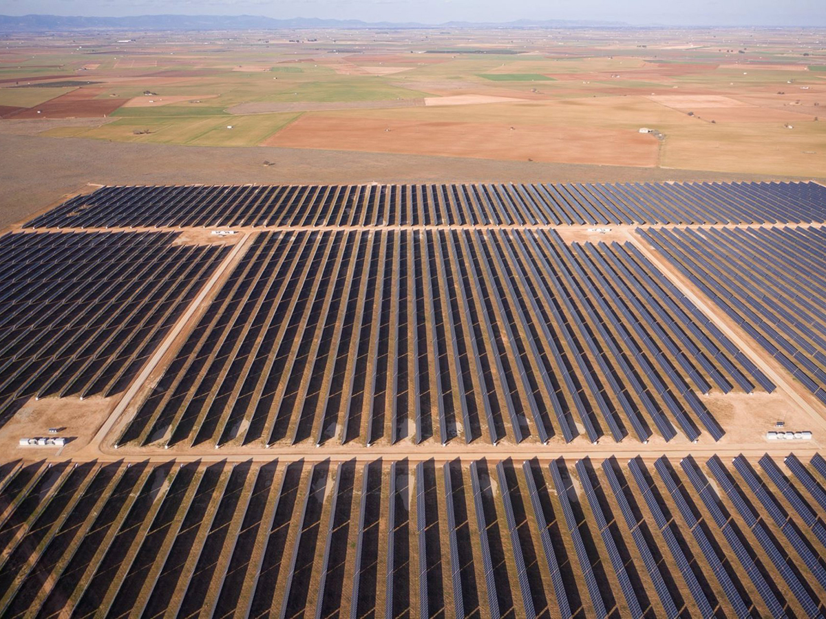 Instalaciones fotovoltaicas de Nexwell Power en la planta solar de Mazanares (Ciudad Real). FOTO: Nexwell Power